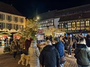 vánoční trh na náměstí Place du Marché v Obernai